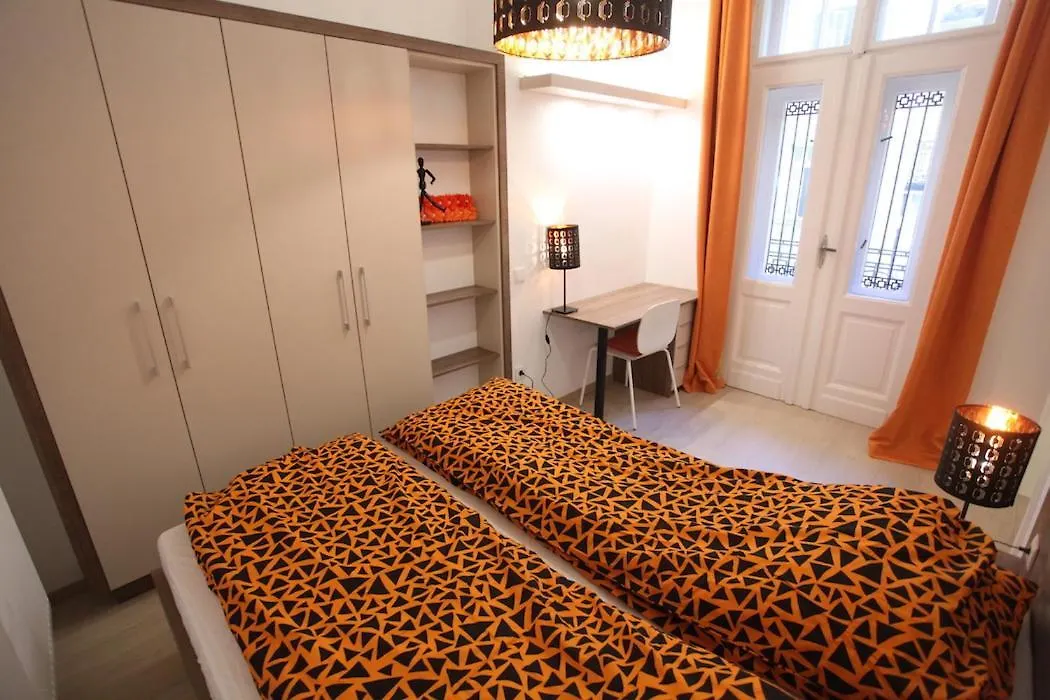D.Five Heroes' Square Expat Family Apartment Budapest 0*,